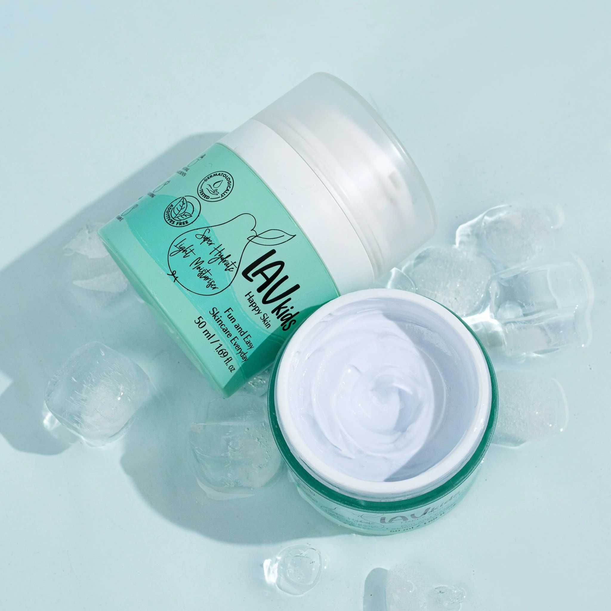 Super Hydrate Light Moisturiser - Image 2